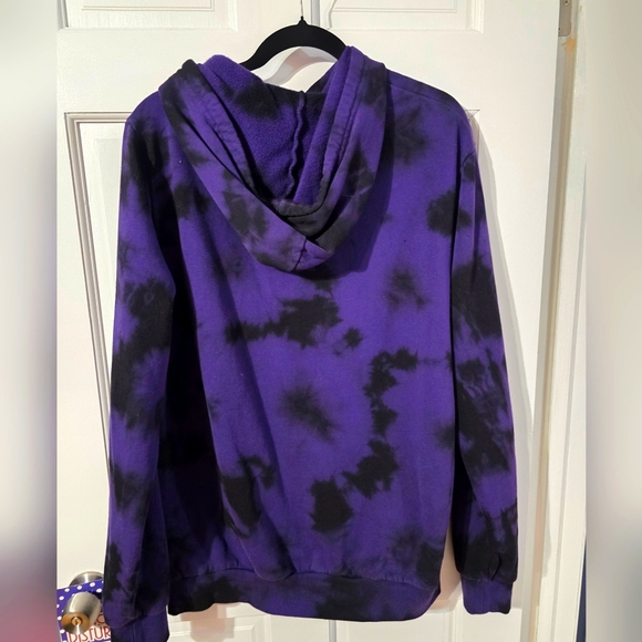 ‘Aftermath ‘- Purple Lightning Dye Pullover NWOT - Picture 3 of 4